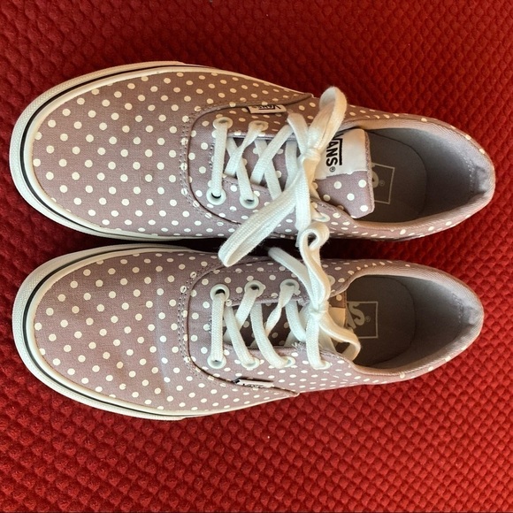 VANS  OFF THE WALL Sz 8 W or 5.5 M Lilac White Polka Dot Lace up Sneakers - Picture 4 of 8